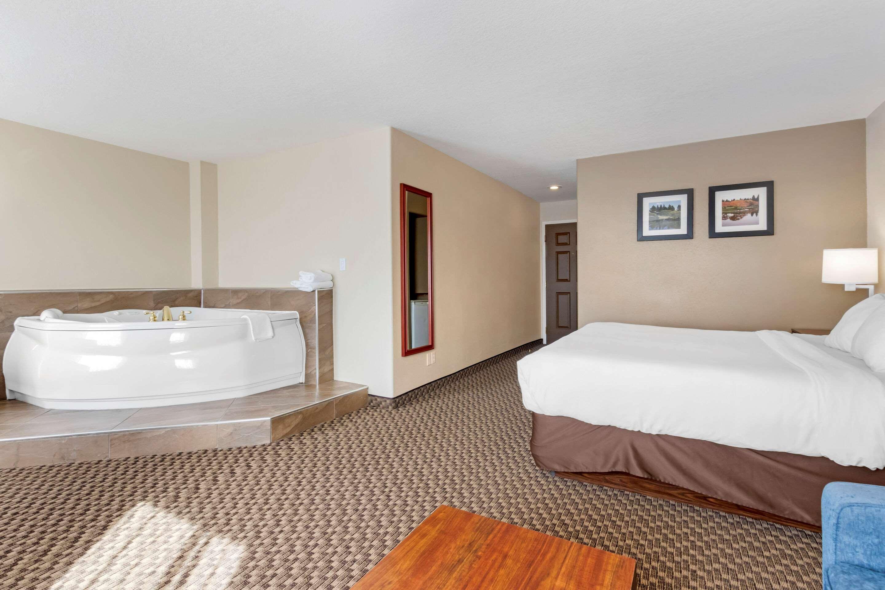Comfort Inn Lethbridge Extérieur photo