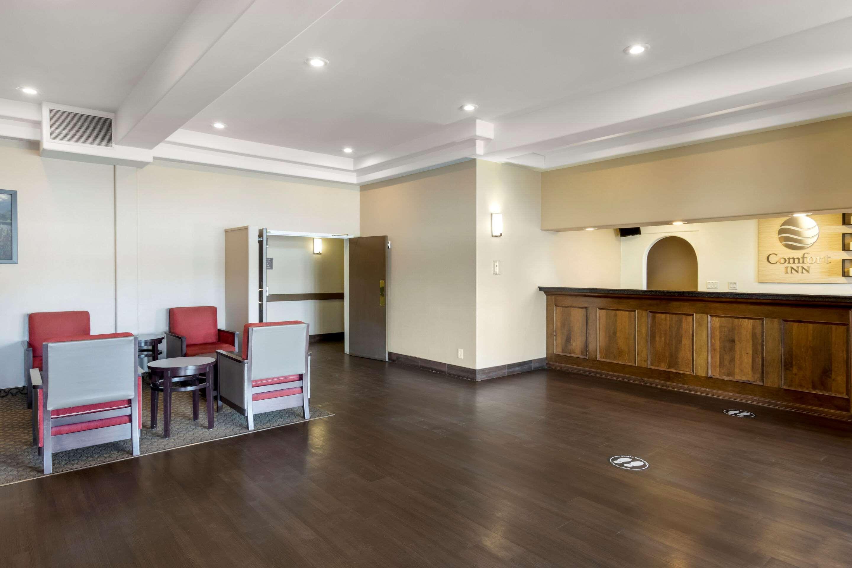 Comfort Inn Lethbridge Extérieur photo