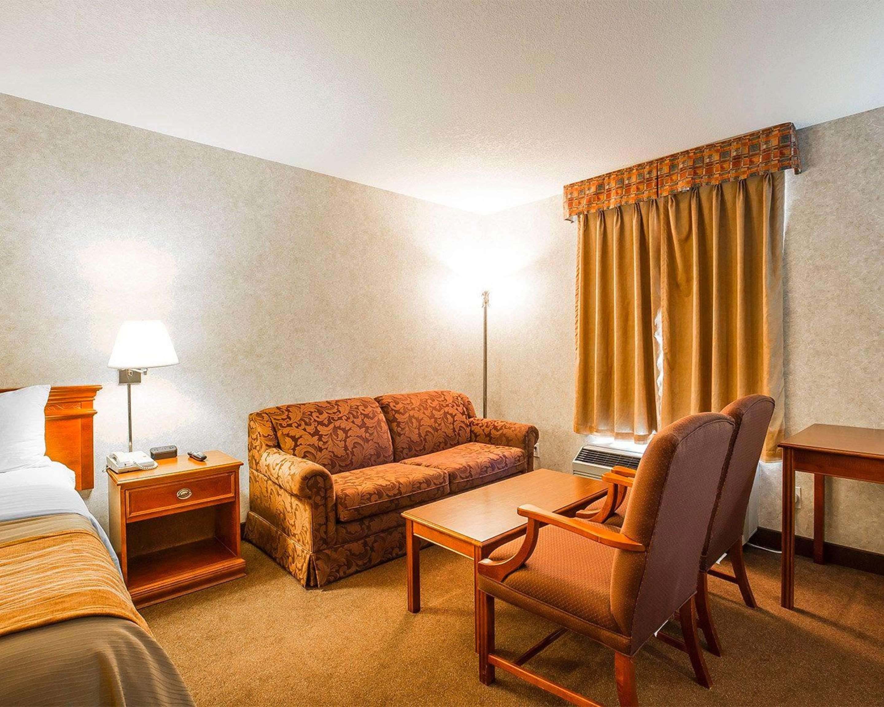 Comfort Inn Lethbridge Extérieur photo