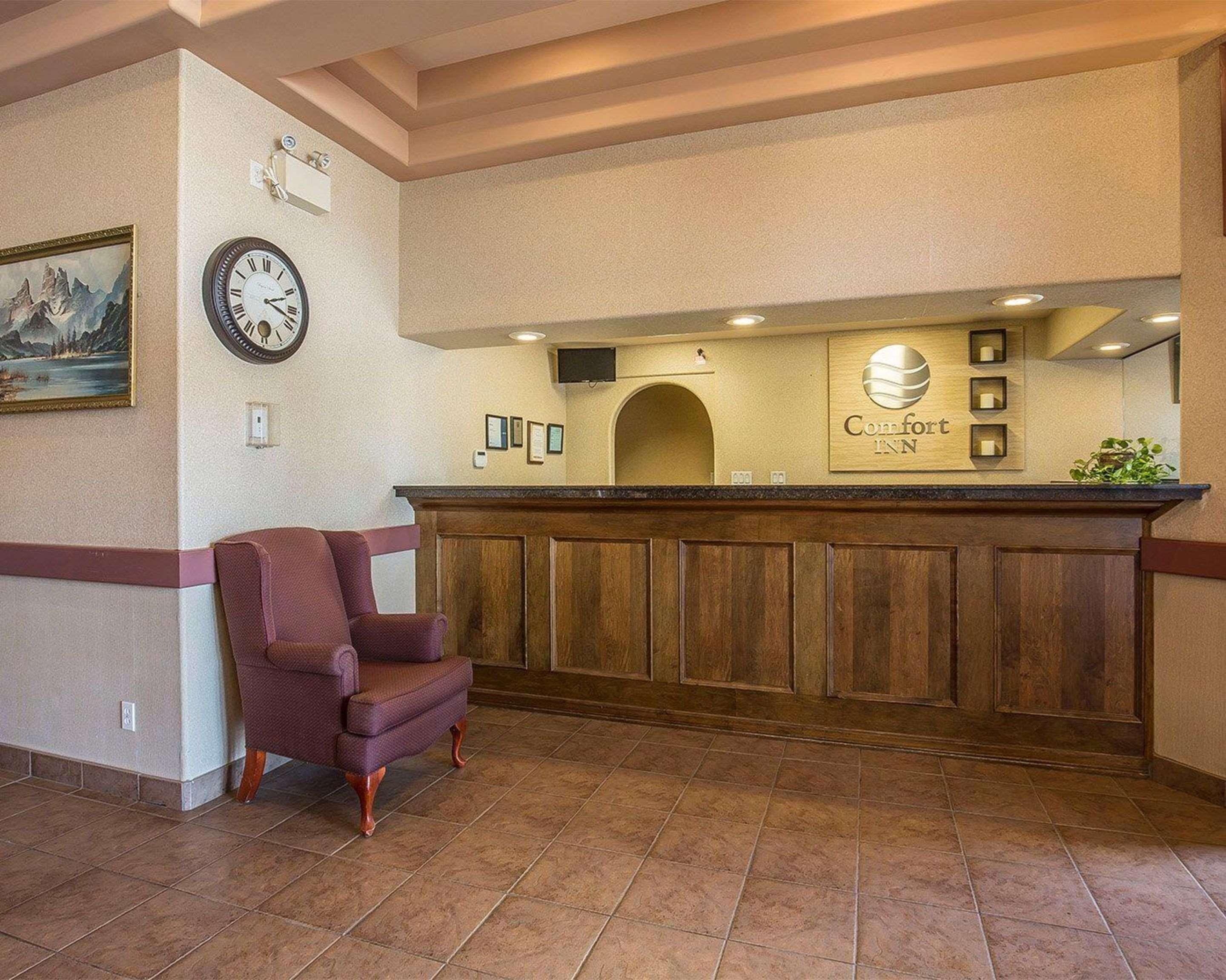 Comfort Inn Lethbridge Extérieur photo